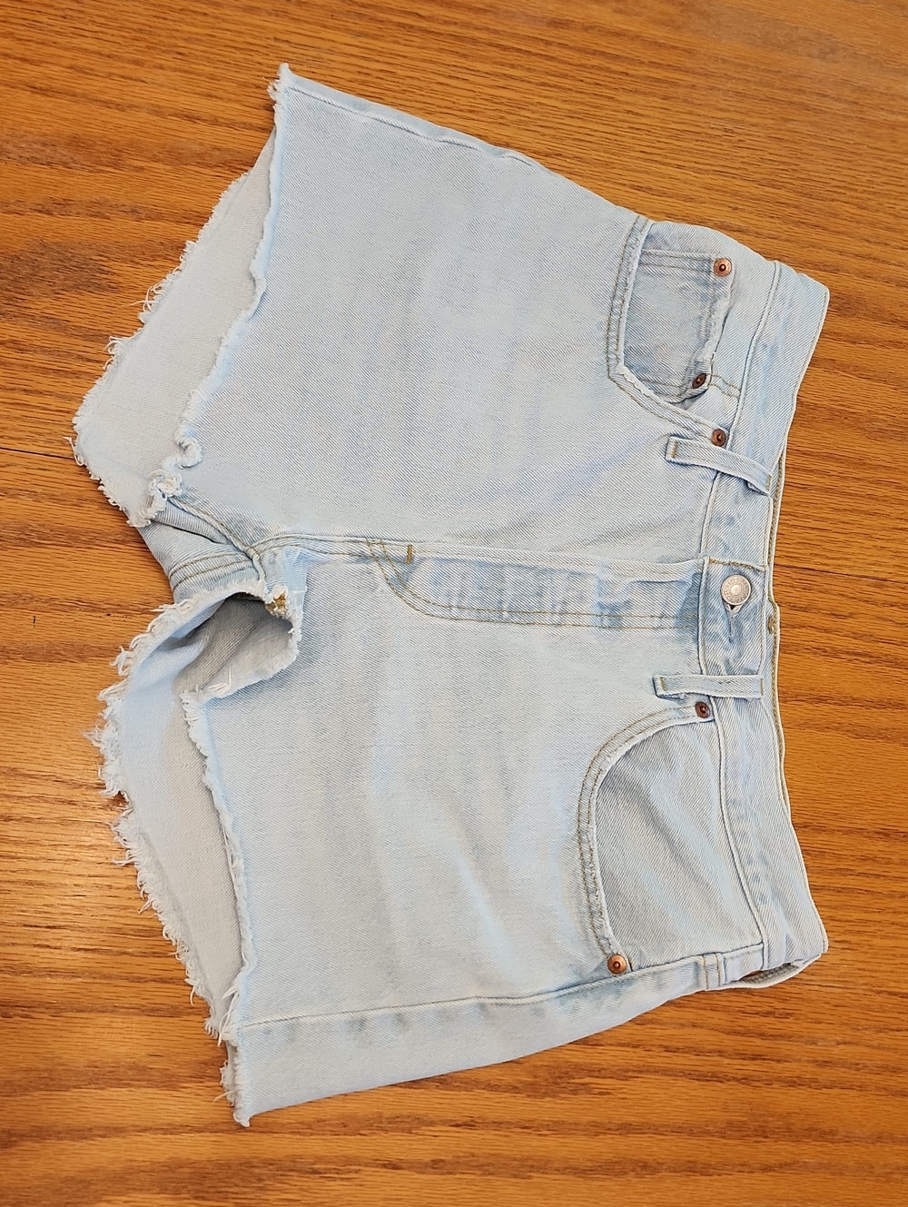 Levi's 501 Light Blue Denim Cutoff Shorts - Picture 17 of 17